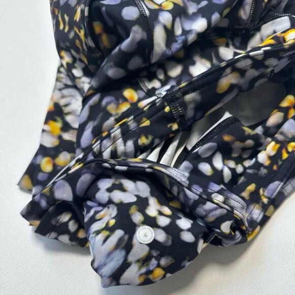 Lululemon Fast and Free Crop II 19" - Picture 5 of 8